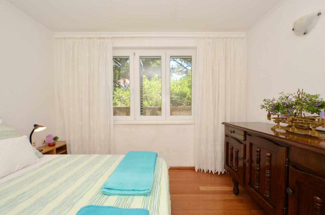 Apartment Wisteria Рогозница Экстерьер фото